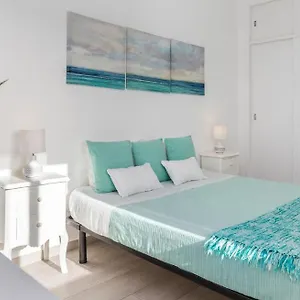  Apartment Cor Do Mar: Seaside Retreat In